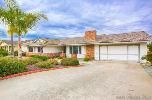 17504 Bernardo Oaks Dr, San Diego CA 92128-2109 exterior