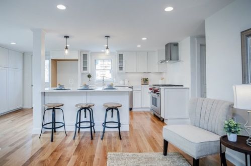 33 Pickering St, Danvers MA  01923-2017 exterior