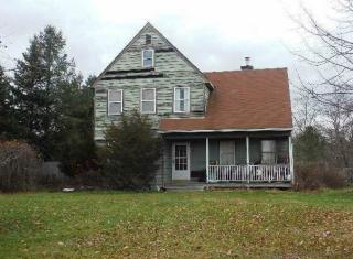 84 Old Farm Rd, Northampton, NY 11901-6608