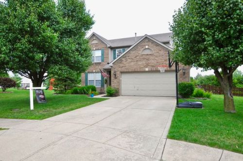 7452 Lace Bark Ct, Avon, IN 46123-7364