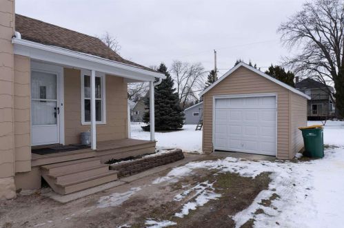 1006 Minnesota Ave, Fond Du Lac WI  54937-1232 exterior