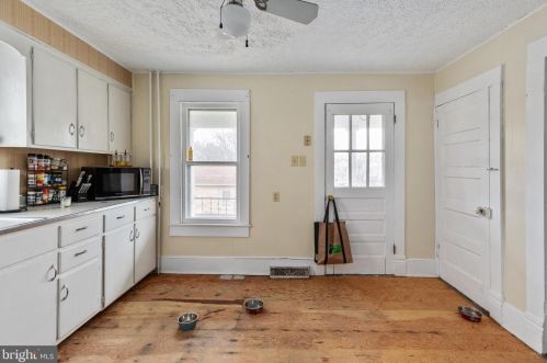 616 Branch St, Strasburg VA  22657-2024 exterior