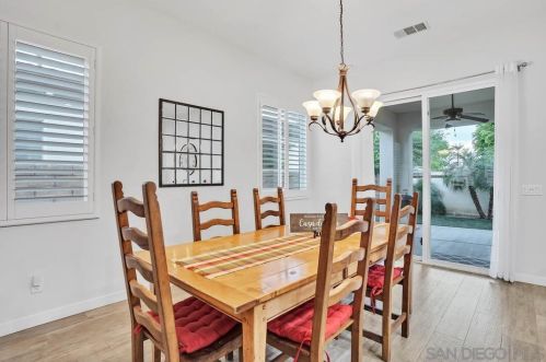 52090 Avenida Mendoza, La Quinta CA  92253-3296 exterior