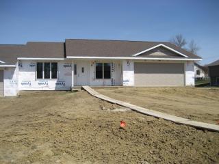 206 Tracy St, Gray, IA 50025-1243