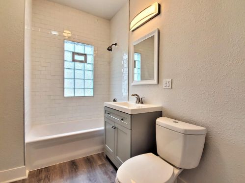 215 Vienna Ave, Milwaukee WI 53212-4102 exterior