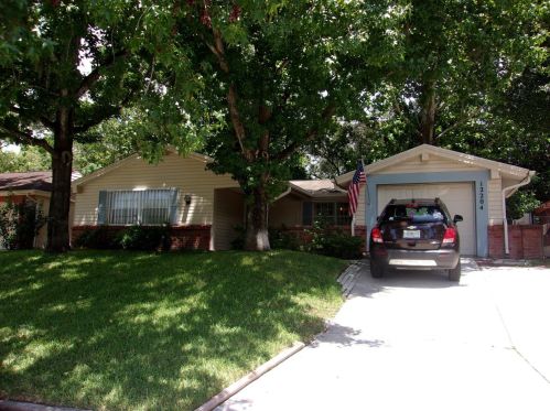 12204 Bear Creek Ln, Port Richey, FL 34667-2428