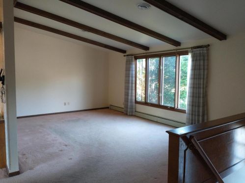 1595 Bruce Ln, Green Bay, WI 54313-5527