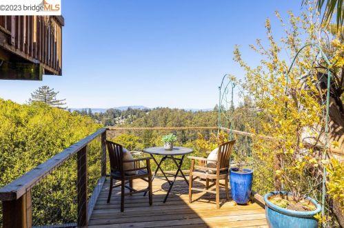 51 Chelton Ln, Oakland CA  94611-2514 exterior