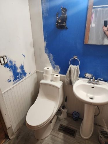 843 Greensburg Pike, West Newton PA  15089-3004 exterior