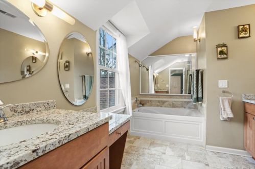111 Little Brook Rd, New Canaan CT  06840-4917 exterior