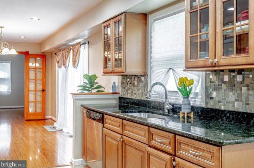 9 Emerald Ct, Willingboro NJ  08046-2272 exterior