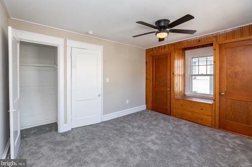 17 Ridgeway Ave, Manor PA  19036-1923 exterior