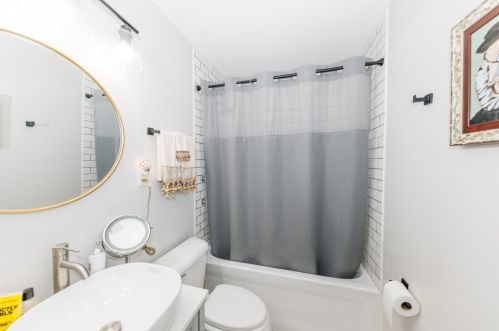 7007 41st St, Milwaukee WI  53209-2232 exterior