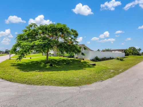 306 27th St, Cape Coral, FL 33904-2700