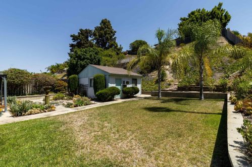 6213 Lk Athabaska Pl, San Diego CA 92119-2823 exterior