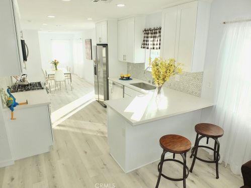 6820 Motz St, Paramount CA  90723-4741 exterior