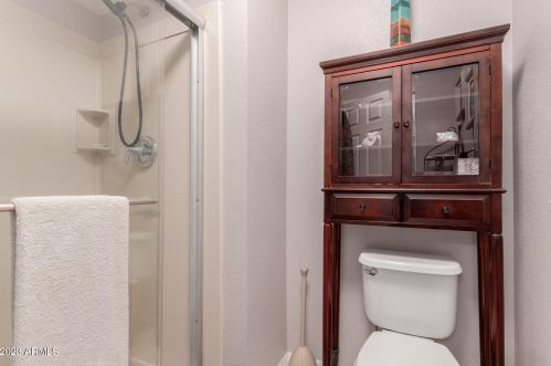 5444 Riviera Dr, Glendale AZ  85304-2422 exterior