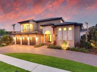89 Washington Dr, Sarasota, FL 34236-1415