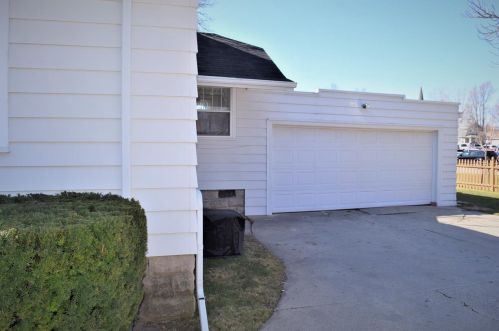 526 Baird St, Green Bay, WI 54302-1319