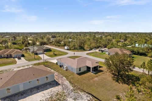 2918 44 St, Lehigh Acres FL 33976-4758 exterior