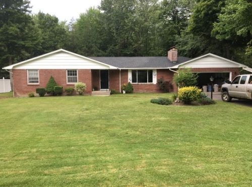 628 Bauder Park Dr, Townline, NY 14004-9553