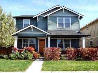 2726 Great Horned Pl, Bend, OR 97701-7109