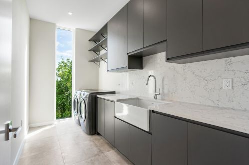 724 Lake Ave, Delray Beach FL  33483-5928 exterior