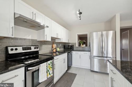 2403 Ash Grove Rd, Prospectville, PA 19002-5071