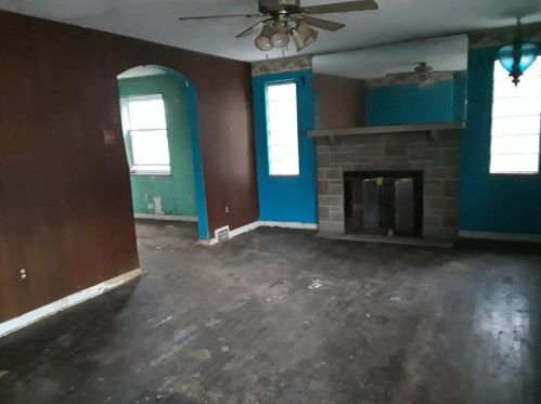 325 Highland Rd, Pittsburgh, PA 15235-3012