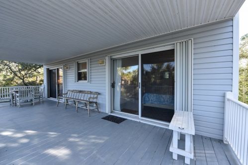 1017 Pne Ave, Saint George Island FL  32328-2416 exterior