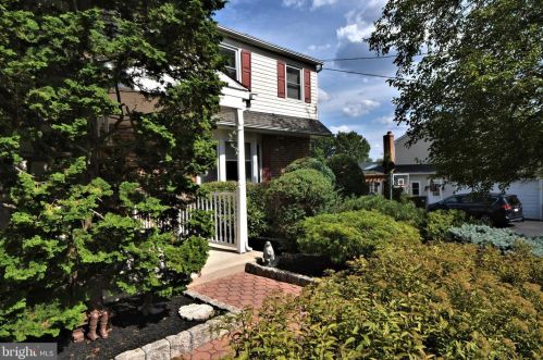 3240 Hayes Rd, Norristown, PA 19403-4052