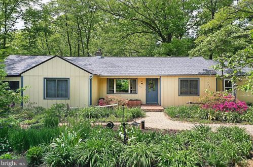 135 Knoxlyn Rd, Gettysburg, PA 17325-7459