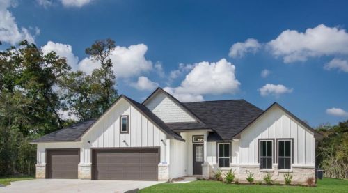 26686 White Pine Dr, Hempstead, TX 77445-8970