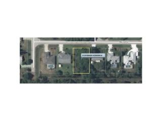 135 Melton Ave, Sebastian, FL 32958-6714