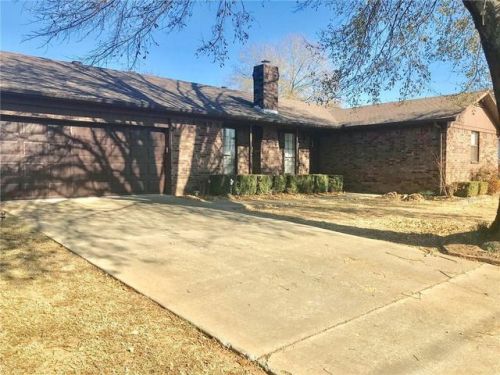 36 Houston St, Greenwood, AR 72936-3671