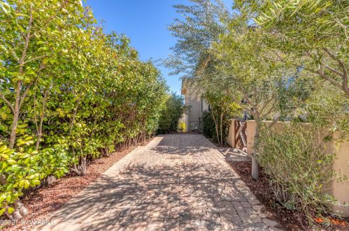 130 Grasshopper Ln, Sedona AZ 86336-4529 exterior