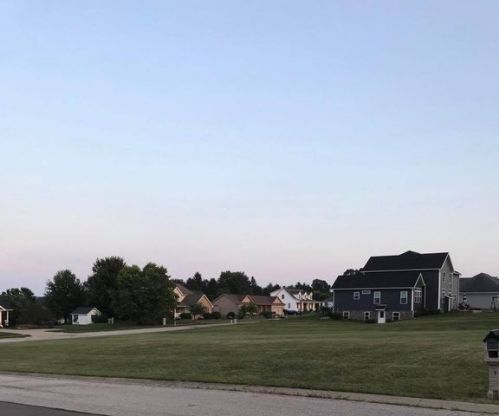 628 Skyview Cir, West Lebanon, OH 44618
