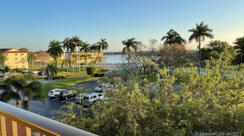 901 128th Ter, Hollywood FL 33027-1991 exterior