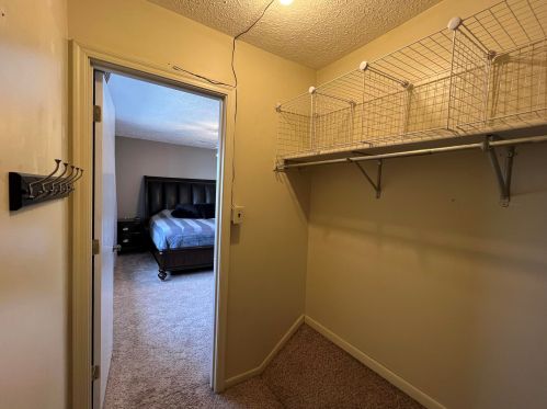 2926 Vista Ct, Covington KY  41017-3687 exterior