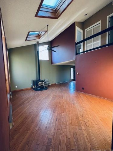 72 Bear Mountain Rd, Danbury, CT 06811-3042