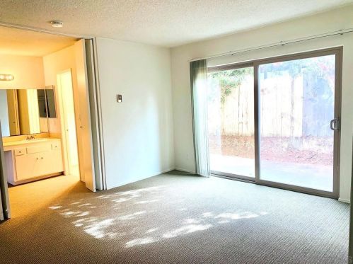 2330 Grand Ave, San Diego CA 92109-4725 exterior