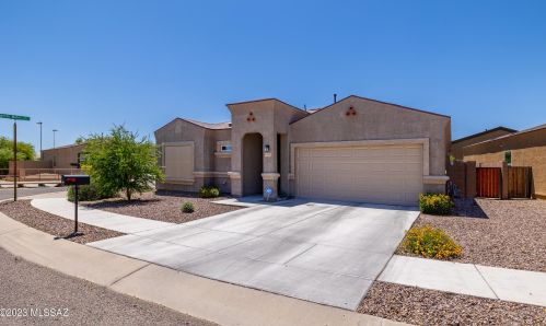 6254 Water Fountain Dr, Tucson, AZ 85706-7998