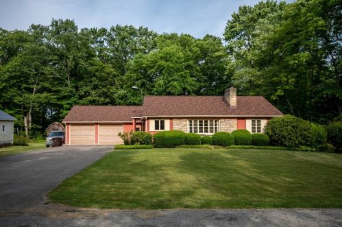 856 Sugar Hollow Rd, Hermitage PA  16148-2414 exterior