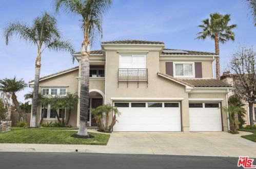216 Mill Ct, Simi Valley, CA 93065-7398