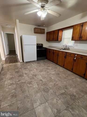 13006 8th St, Bowie, MD 20720-3633