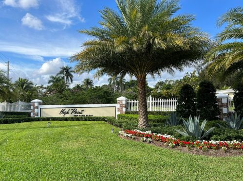 560 High Point Dr, Delray Beach FL  33445-3375 exterior