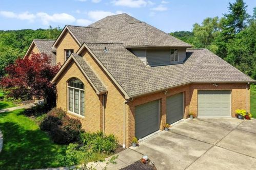 408 Lenox Ct, Gibsonia, PA 15044-6210