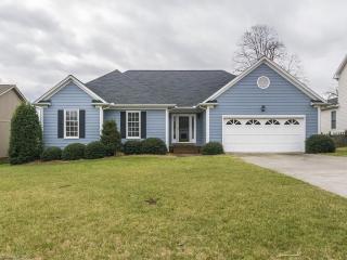 2220 Harrison Dr, Burlington, NC 27215-6274