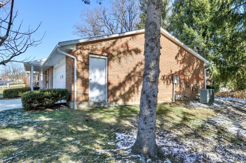 204 Green Tree Ln, Bellefontaine OH  43311-2734 exterior