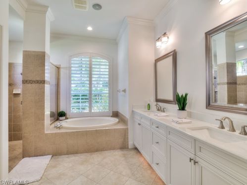 7661 Mulberry Ln, Naples FL  34114-9440 exterior